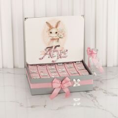 Tavşan Temalı Standlı Kutuda Kız Bebek Çikolatası