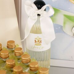 Atlı Karınca Temalı Kutuda Çikolata, Kartlı Pleksi Magnet, Mini Kolonya Şişesi ve Çerçeveli Kapı Süsü