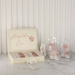 Balon Temalı Kutuda Çikolata ve Asetat Çanta İçinde Oda Kokusu ve Mika Mum Seti