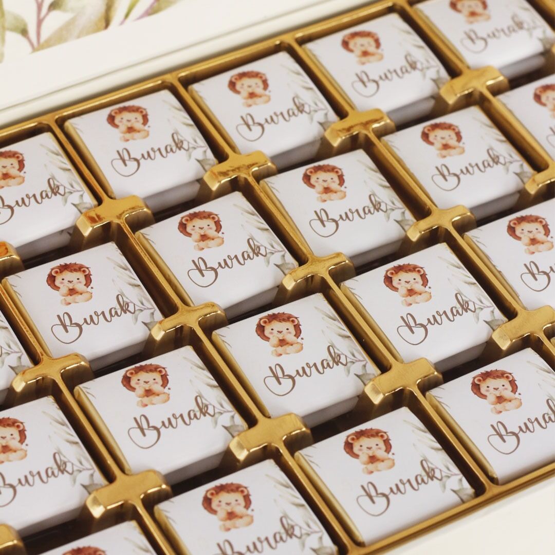 Aslan Temalı Dikdörtgen Kutuda Erkek Bebek Çikolatası