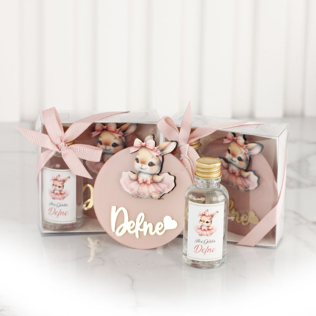 Tavşan Temalı Kutuda Mini Kolonya Şişesi ve Pleksi Magnet