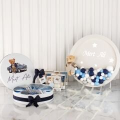 Ayıcık Temalı Kutuda Çikolata, Kutu İçinde Bubble Mum, Atlı Karınca, Çikolata ve Bubble Kapı Süsü